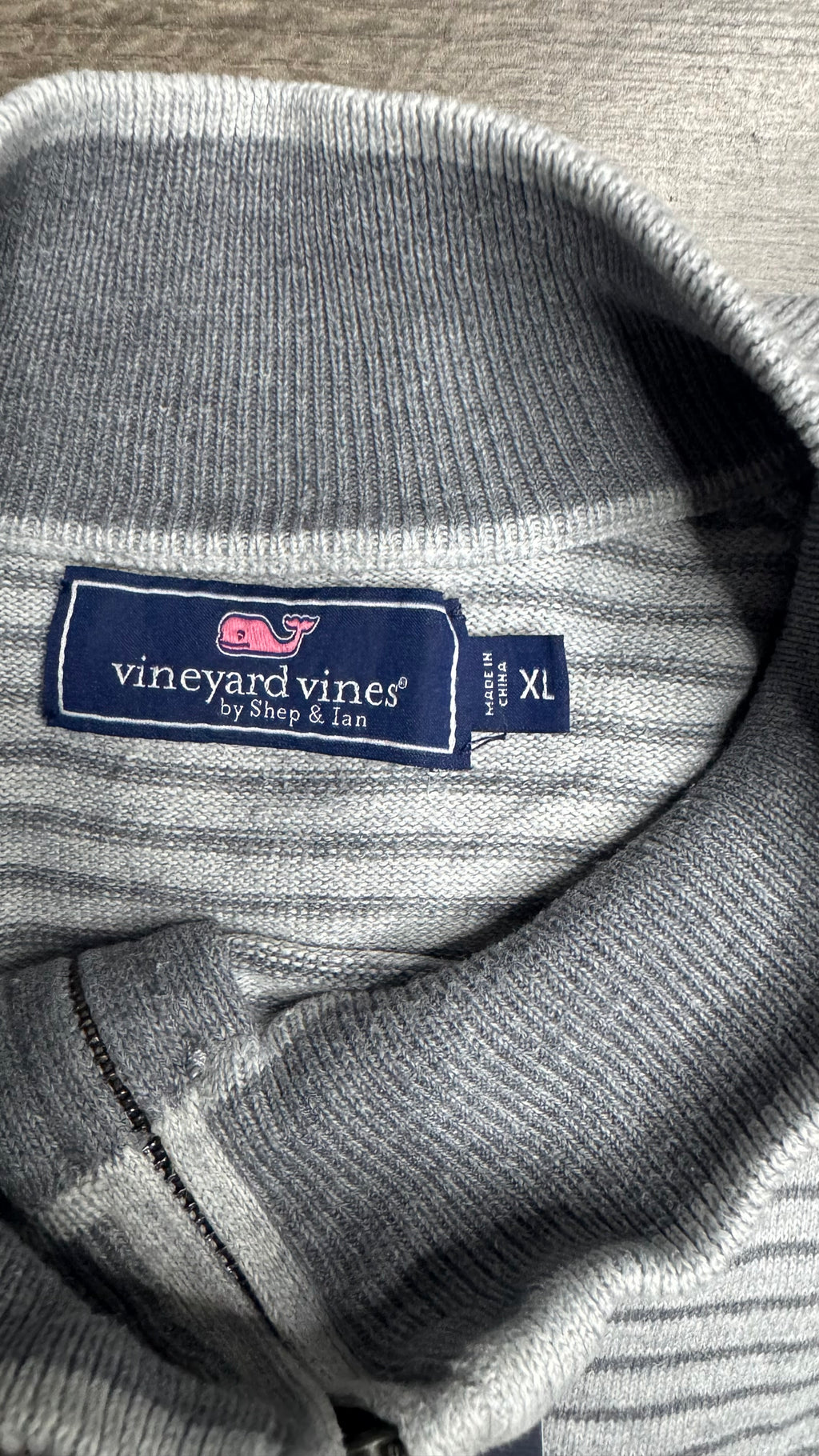 SUÉTER VINEYARD VINES