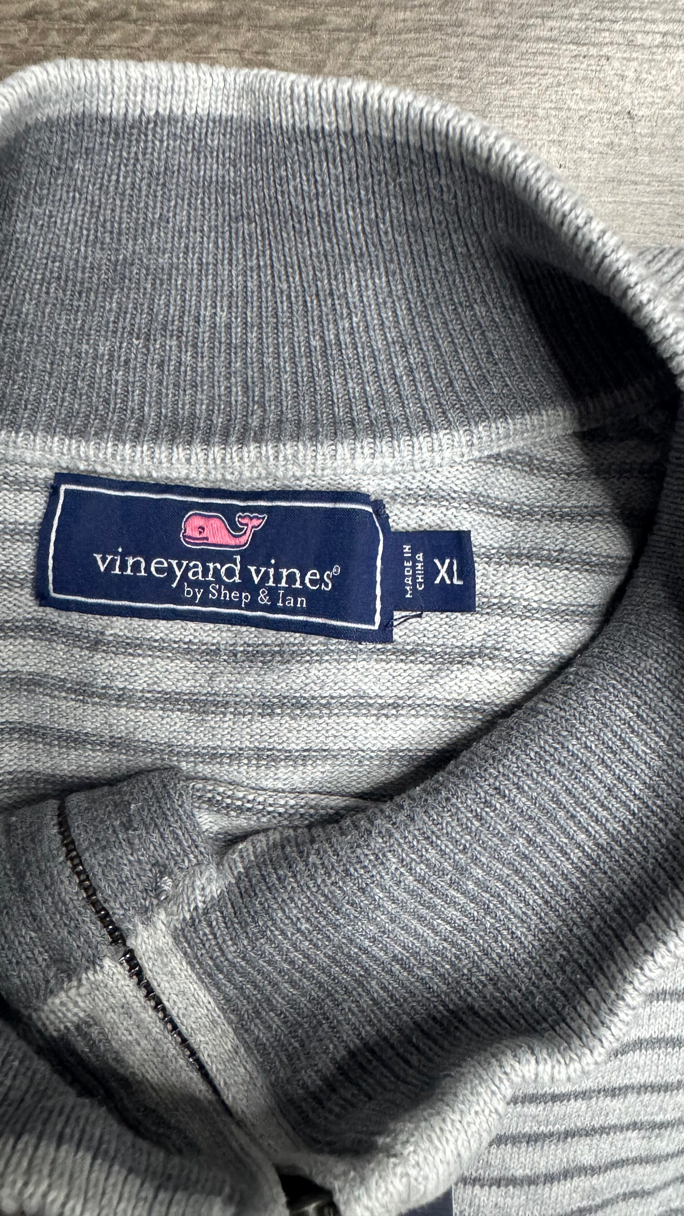 SUÉTER VINEYARD VINES