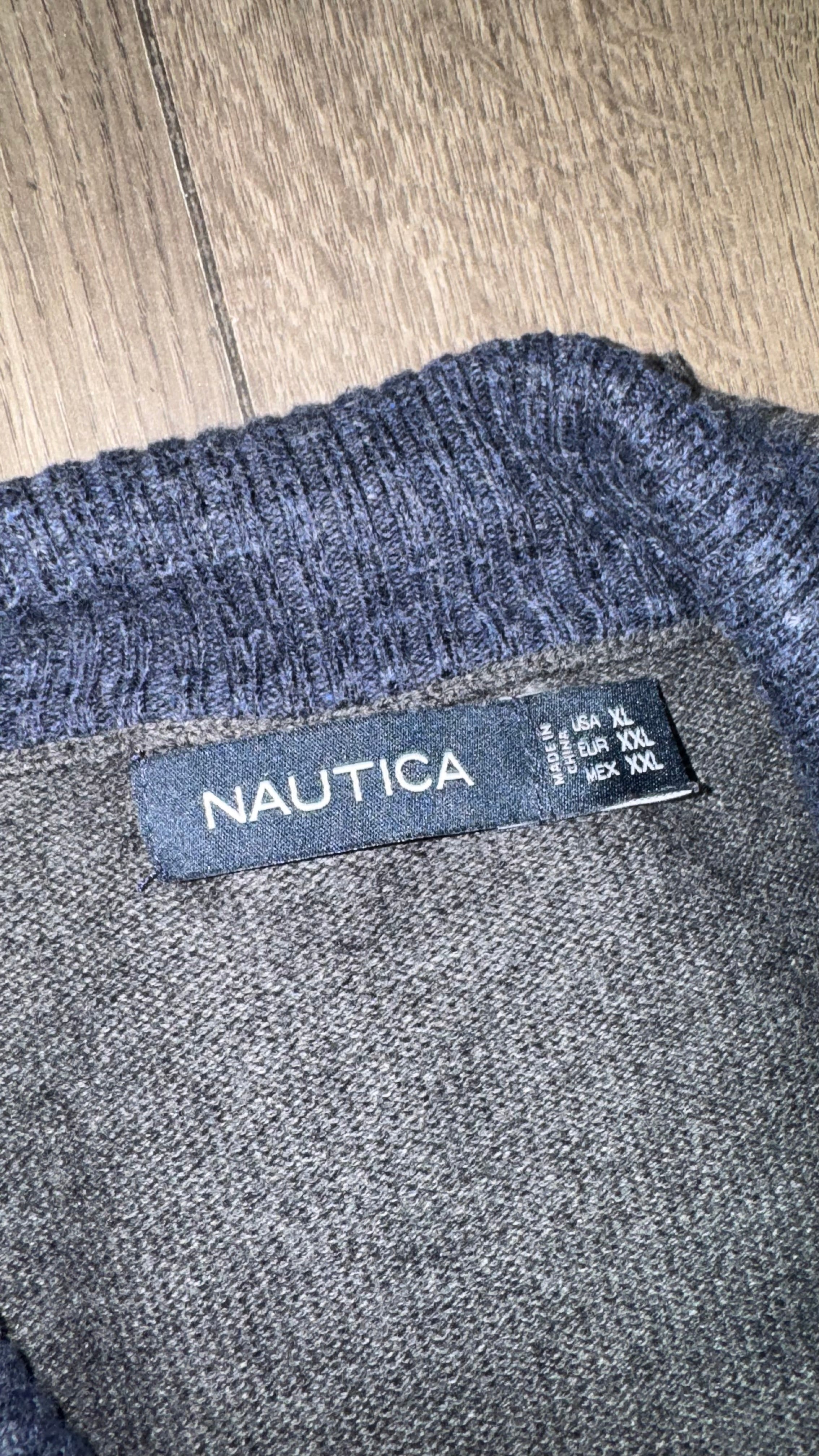 SUÉTER NÁUTICA