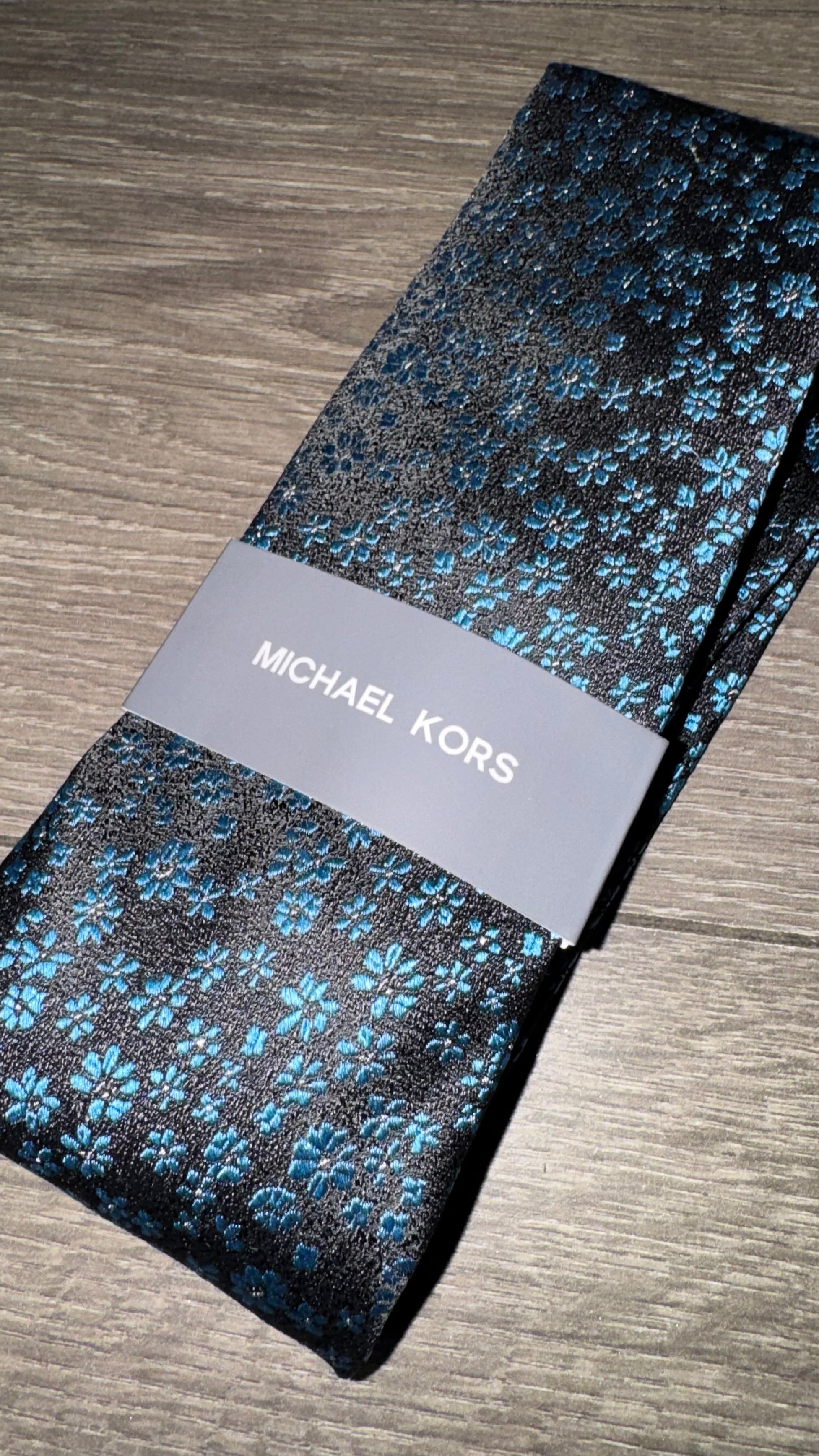 CORBATA MICHAEL KORS
