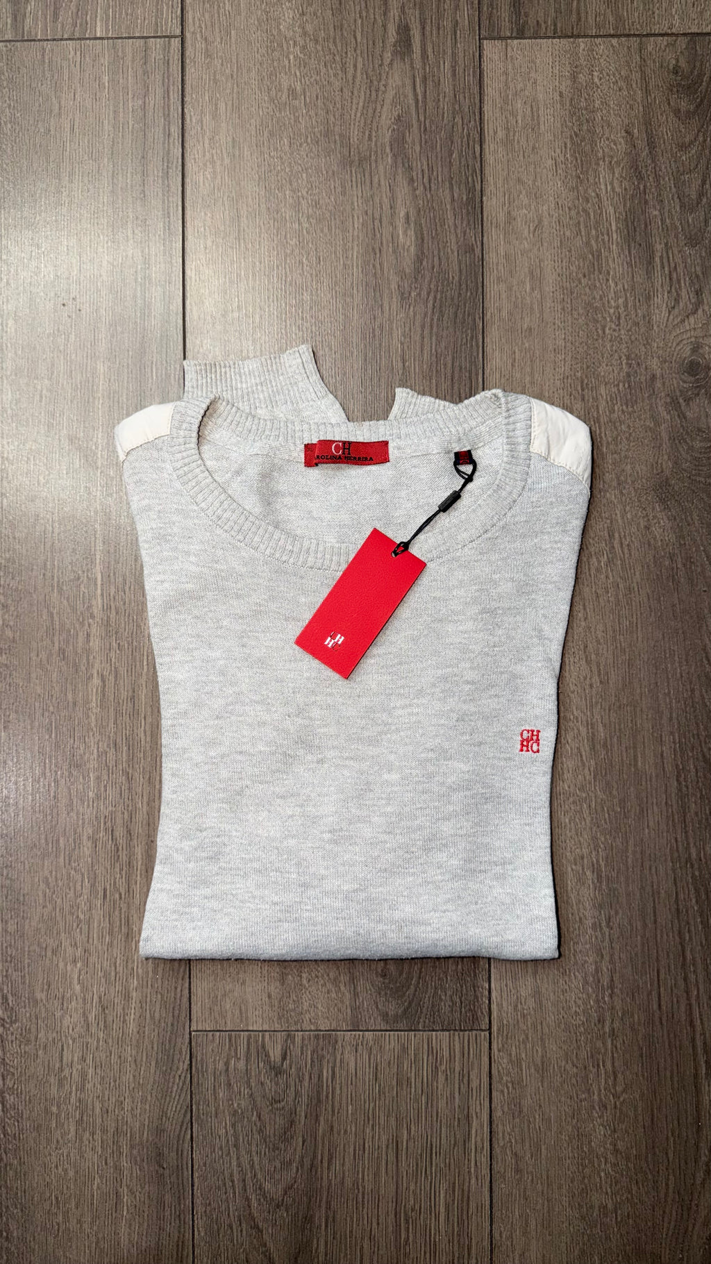 SUÉTER CAROLINA HERRERA