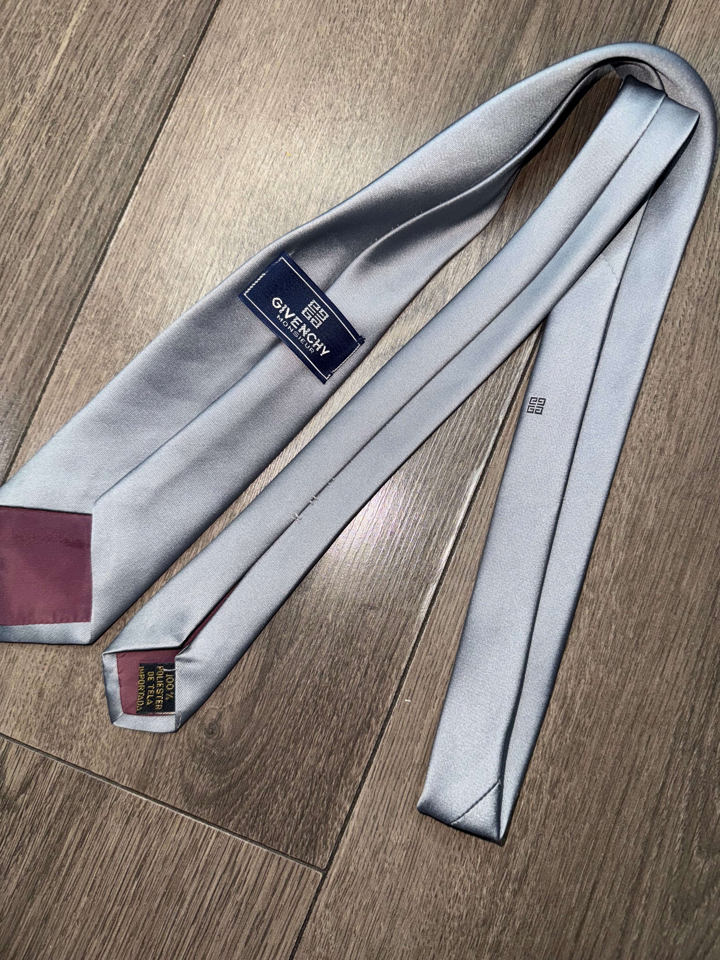 CORBATA GIVENCHY