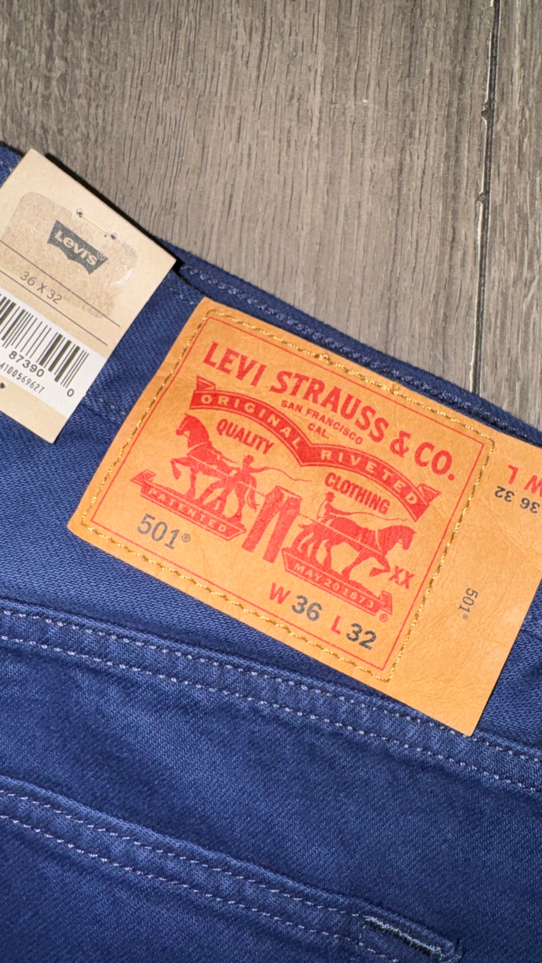 PANTALÓN LEVIS