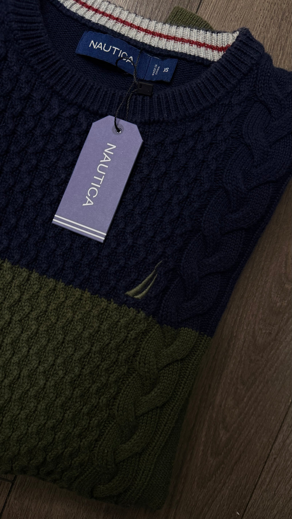 SUÉTER NÁUTICA