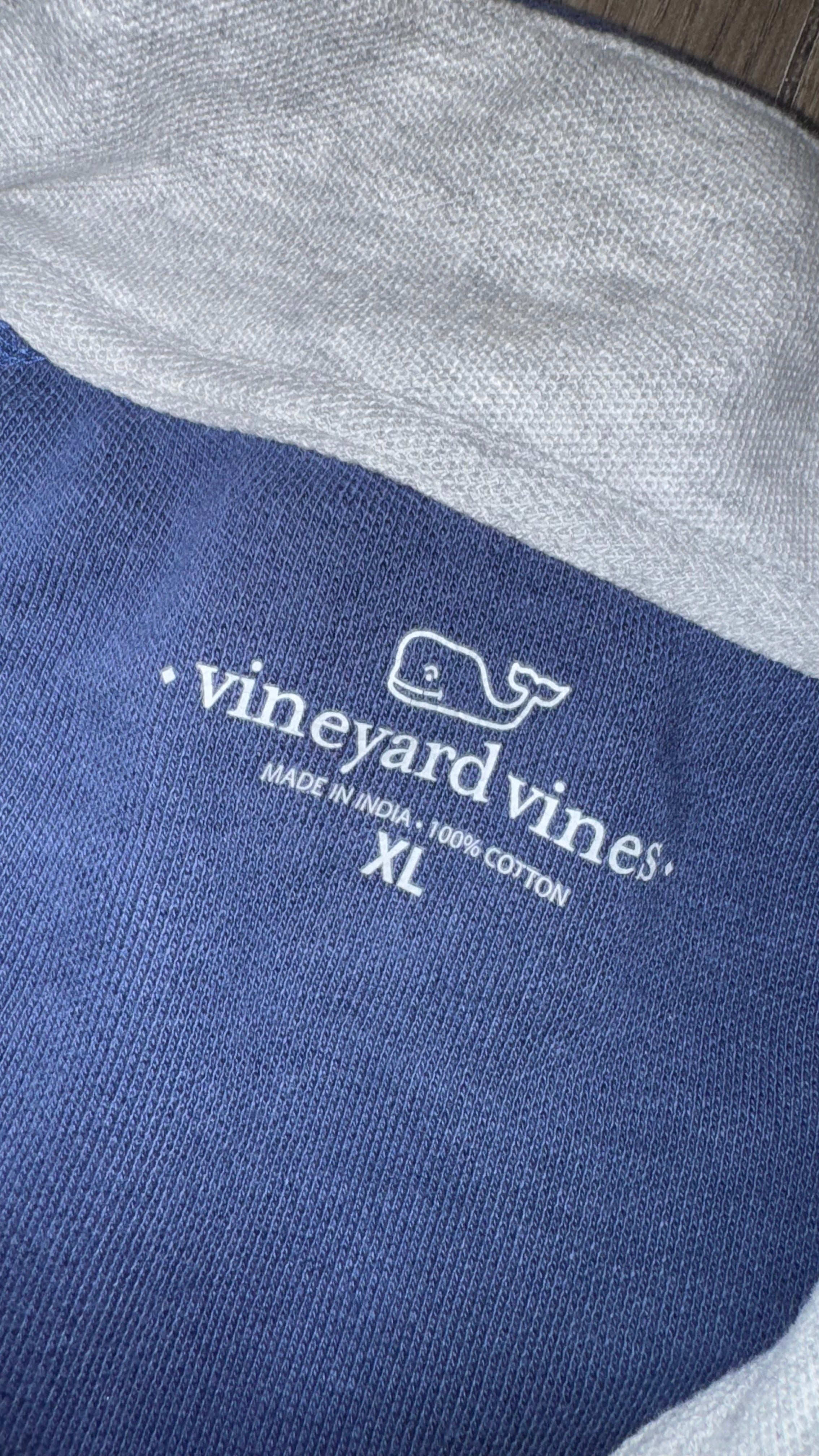 SUÉTER VINEYARD VINES