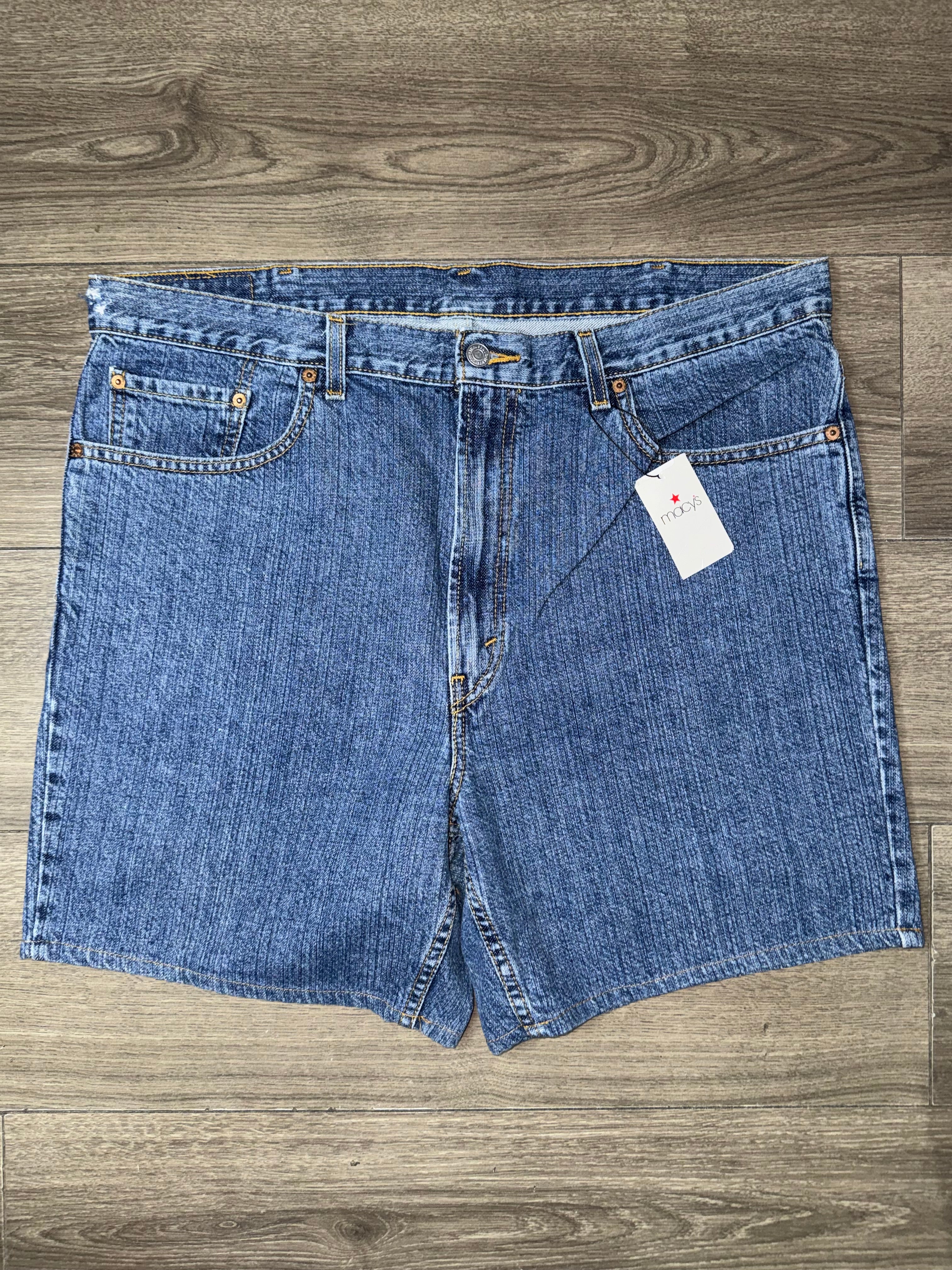 BERMUDA LEVIS