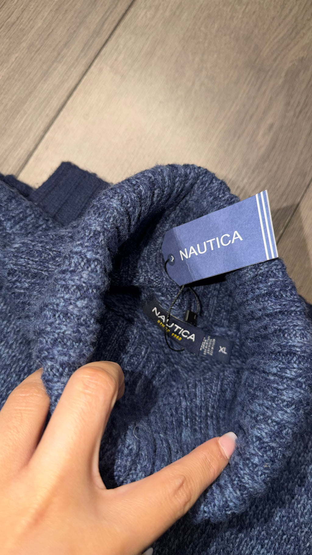 SUÉTER NÁUTICA