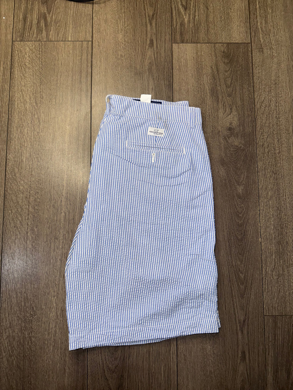 BERMUDA VINEYARD VINES