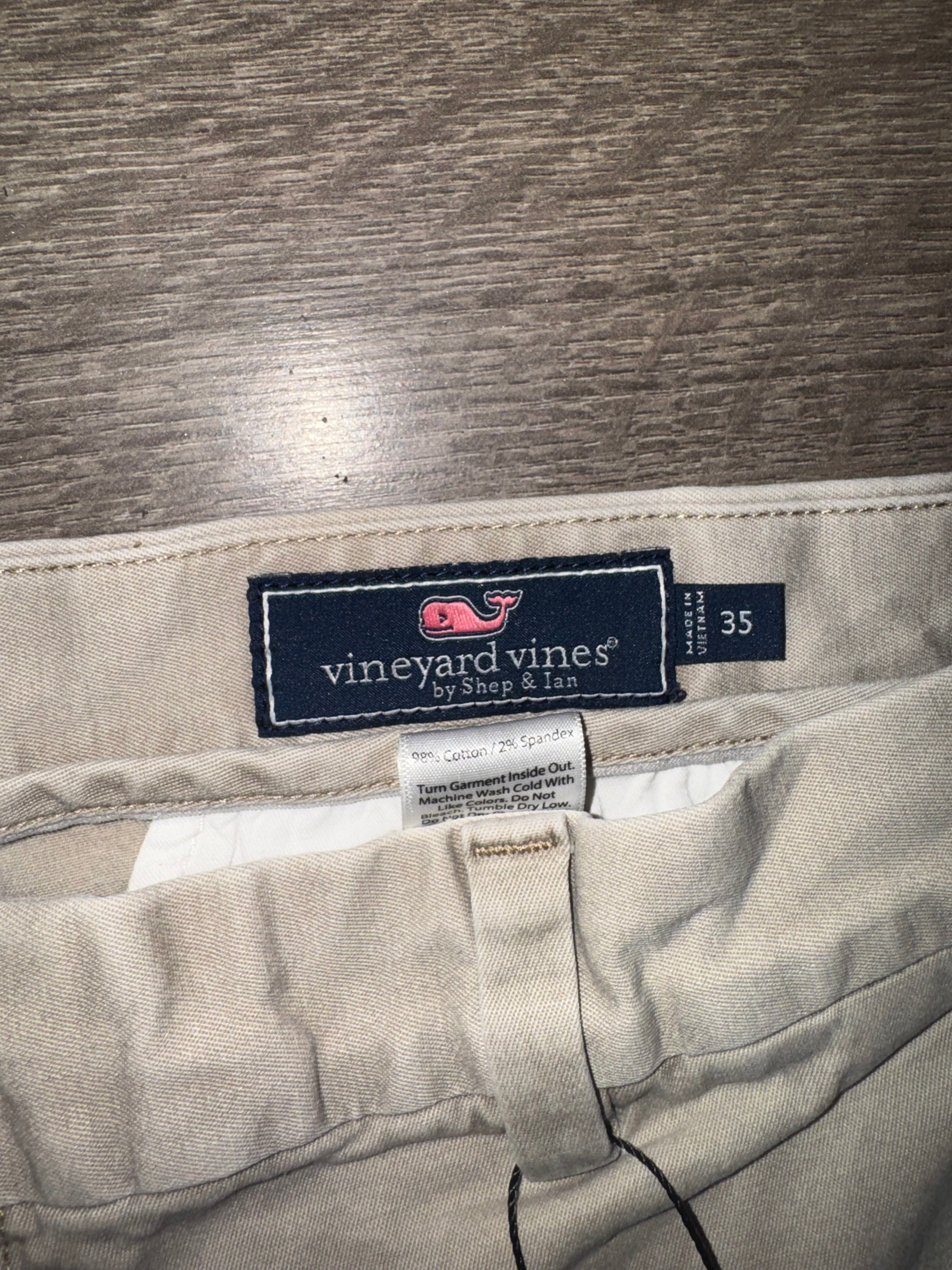 BERMUDA VINEYARD VINES