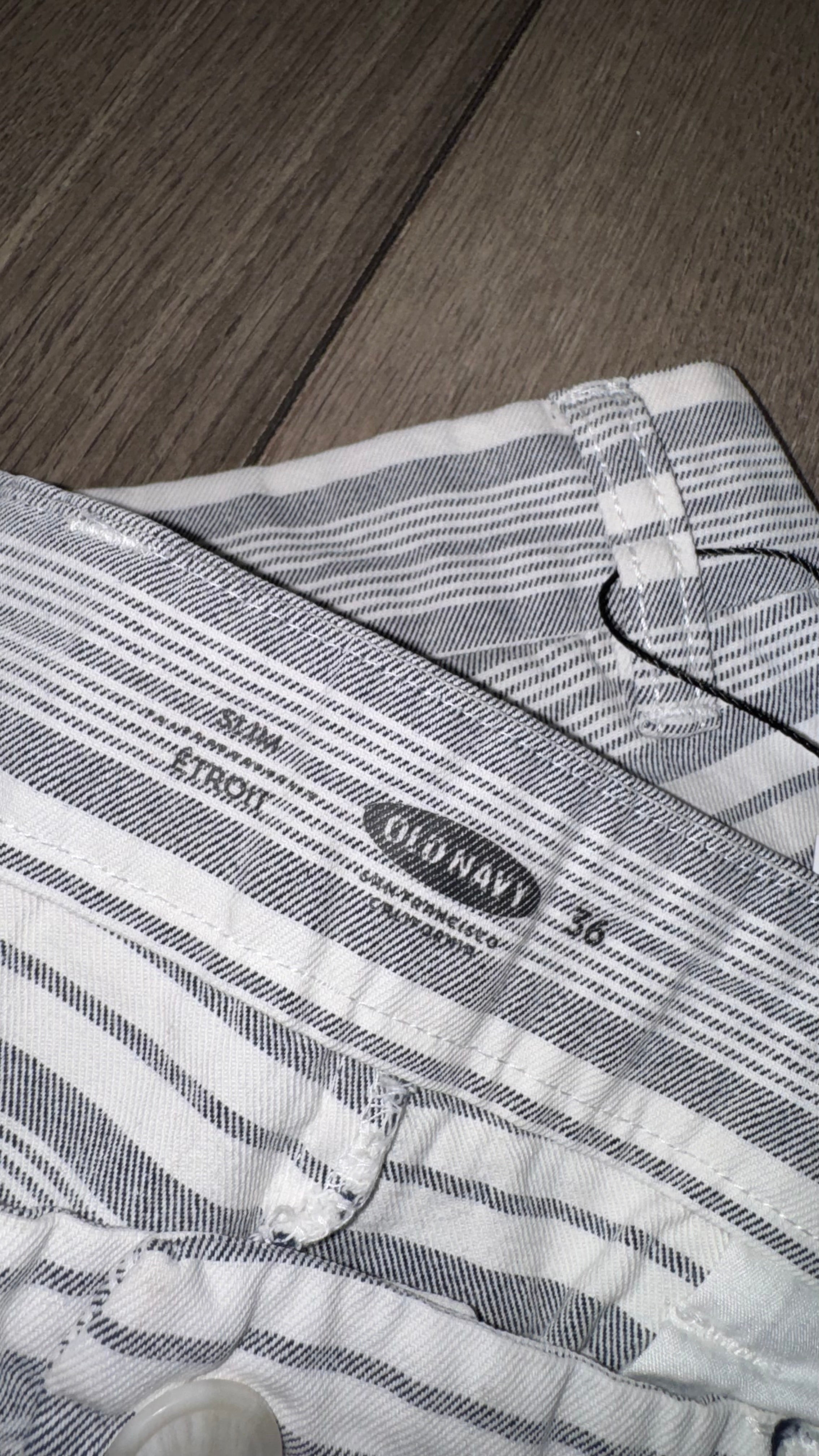 BERMUDA OLD NAVY